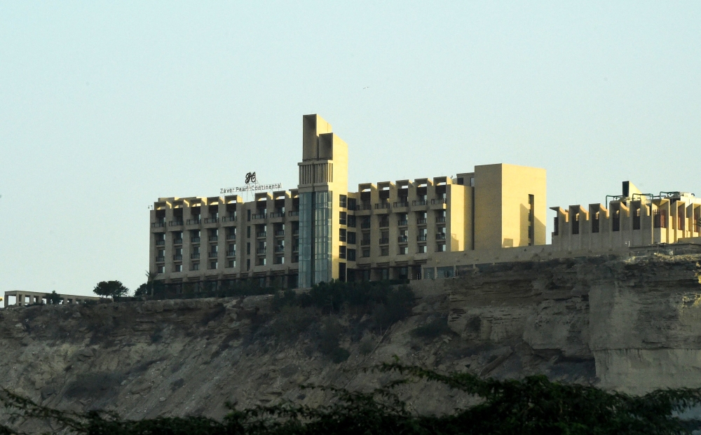 This picture taken on March 8, 2019 shows a general view of the five-star Pearl Continental hotel located on a hill in the southwestern Pakistani city of Gwadar, where gunmen stormed the building. AFP / BANARAS KHAN