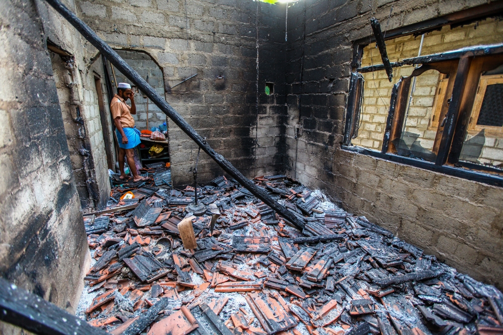 A view of a damaged mosque after a mob attack at the Hettipola village in Kurunegala, about 90 kilometers North of Colombo, Sri Lanka on May 15, 2019. ( Chamila Karunarathne - Anadolu Agency )