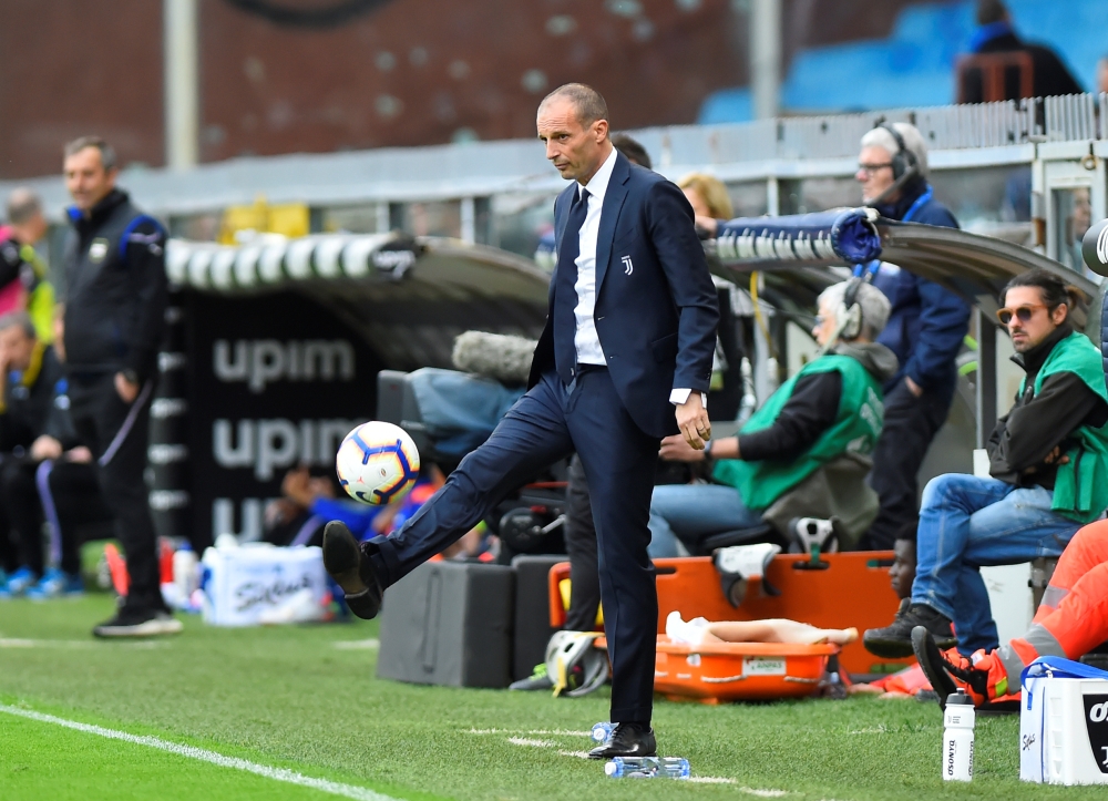 Juventus coach Massimiliano Allegri during the match REUTERS/Massimo Pinca