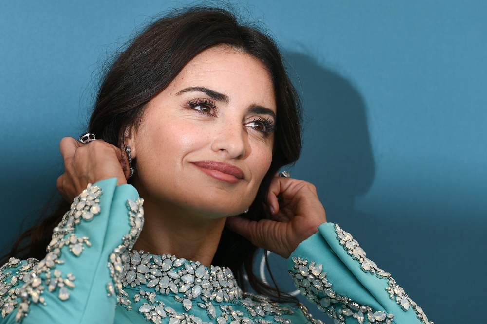 Spanish actress Penelope Cruz attends a photocall for the film