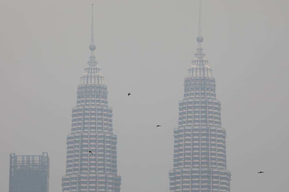 Petronas Twin Towers shrouded in haze. Representational file photo. Reuters.