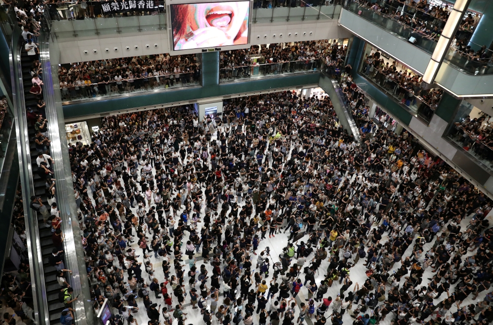 People gather during a protest at New Town Plaza shopping mall in Hong Kong, China September 11, 2019. REUTERS/Athit Perawongmetha