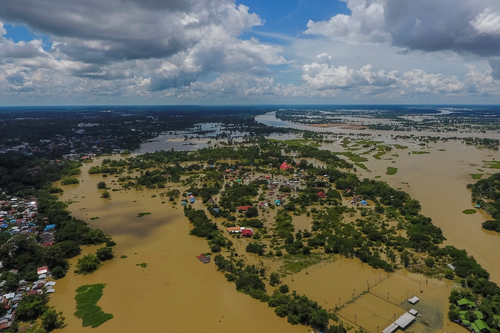 This aerial picture shows a flooded area in Thailand's northeastern province of Ubon Ratchathani on September 14, 2019. AFP / THAI NEWS PIX / Krit Phromsakla Na SAKOLNAKORN