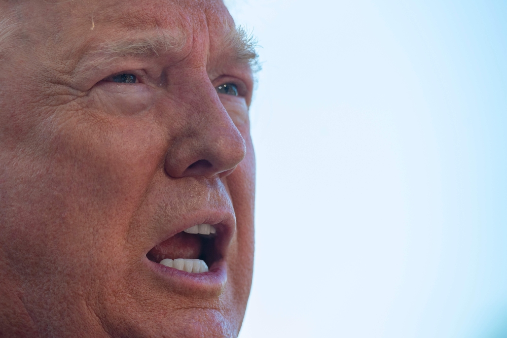 In this file photo taken on May 30, 2019, US President Donald Trump speaks with reporters as he departs the White House. AFP / Jim Watson