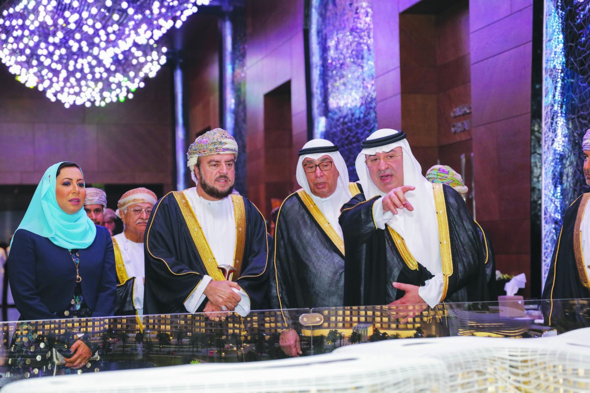 Omar Hussain Alfardan, President and CEO, Alfardan Group, Oman government dignitaries and other distinguished guests at the ceremony marking the debut of The St. Regis brand in Oman.