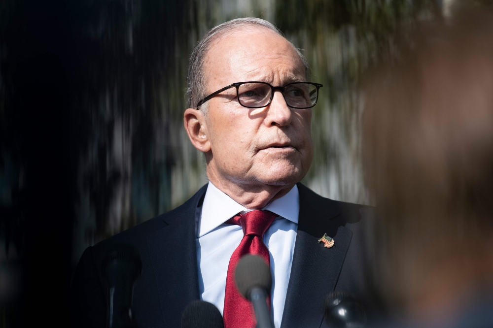 Economic policy advisor Larry Kudlow speaks to reporters outside the White House October 7, 2019, in Washington, DC. / AFP / Brendan Smialowski 