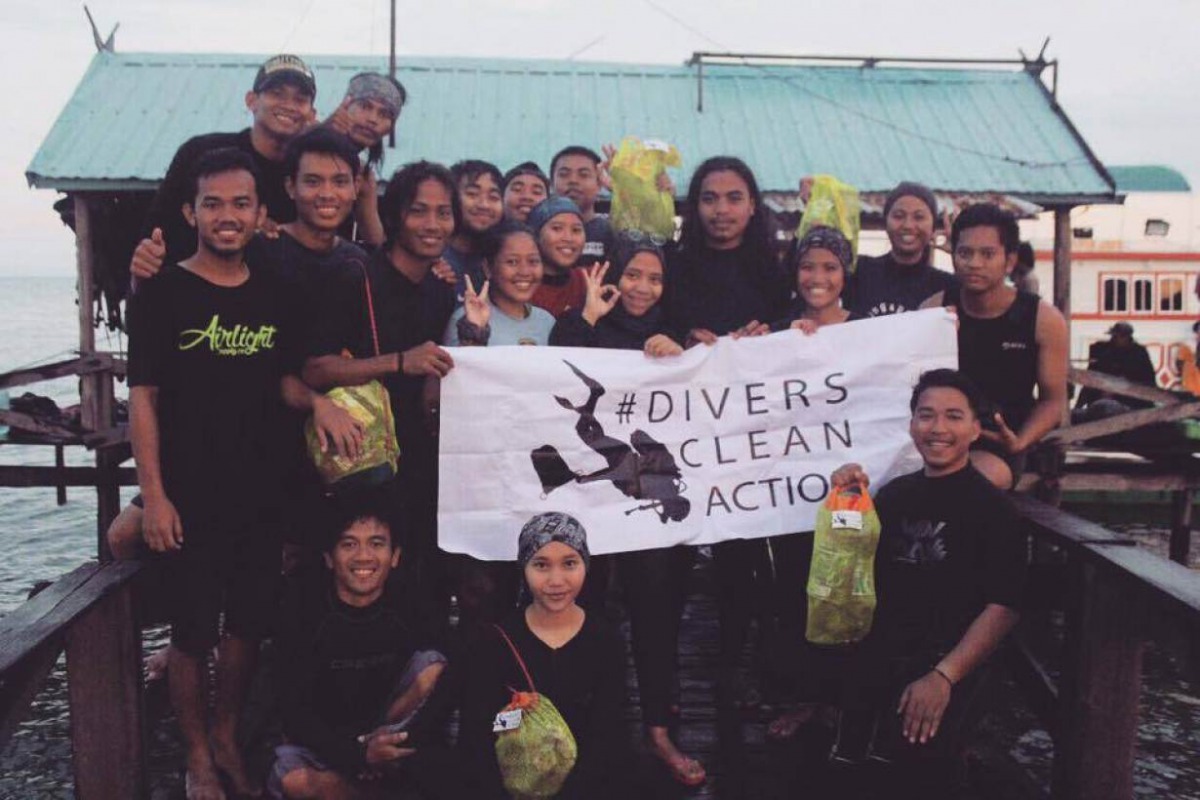 Volunteers for the Divers Clean Action group near Jakarta in Indonesia. Credit: Divers Clean Action
