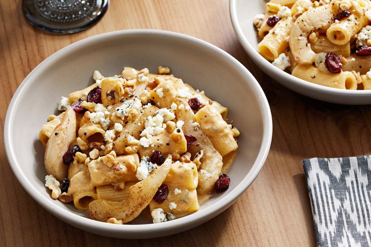  Pasta With Caramelized Pears and Gorgonzola. Photo by Tom McCorkle for The Washington Post. 