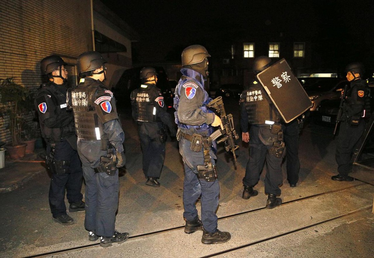 File photo of Taiwan Police officers used for representation, February 12, 2015. REUTERS/Jimmy Tung 