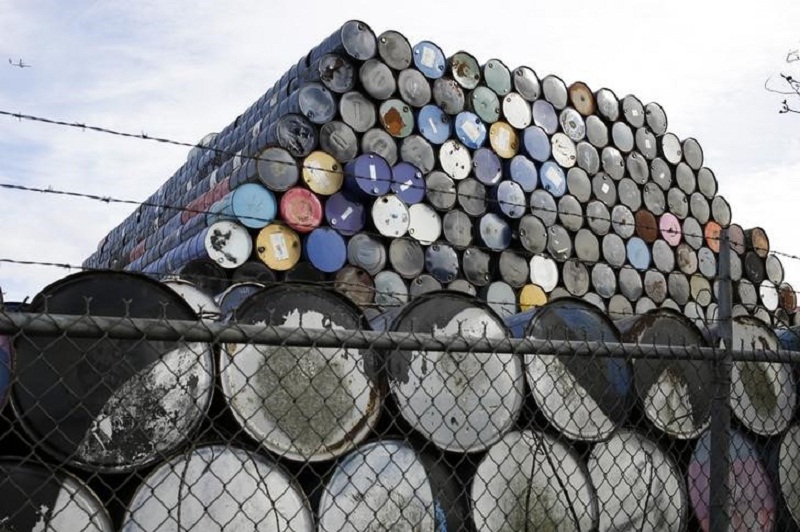 But at a time when countries are facing mounting pressure to curb emissions and stave off threats from a warming climate, environmental experts say the Mexican government is moving in the wrong direction.