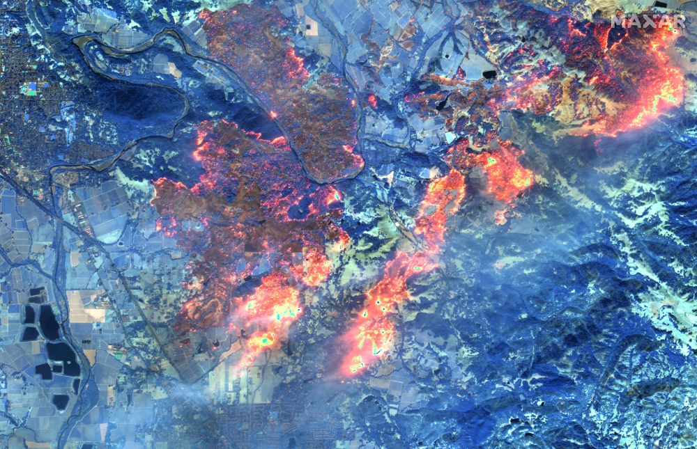 A shortwave infrared (SWIR) satellite image shows the Kincade fire near Healdsburg, California, U.S. October 27, 2019 in this picture obtained by Reuters on October 31, 2019. Maxar Technologies via REUTERS. 