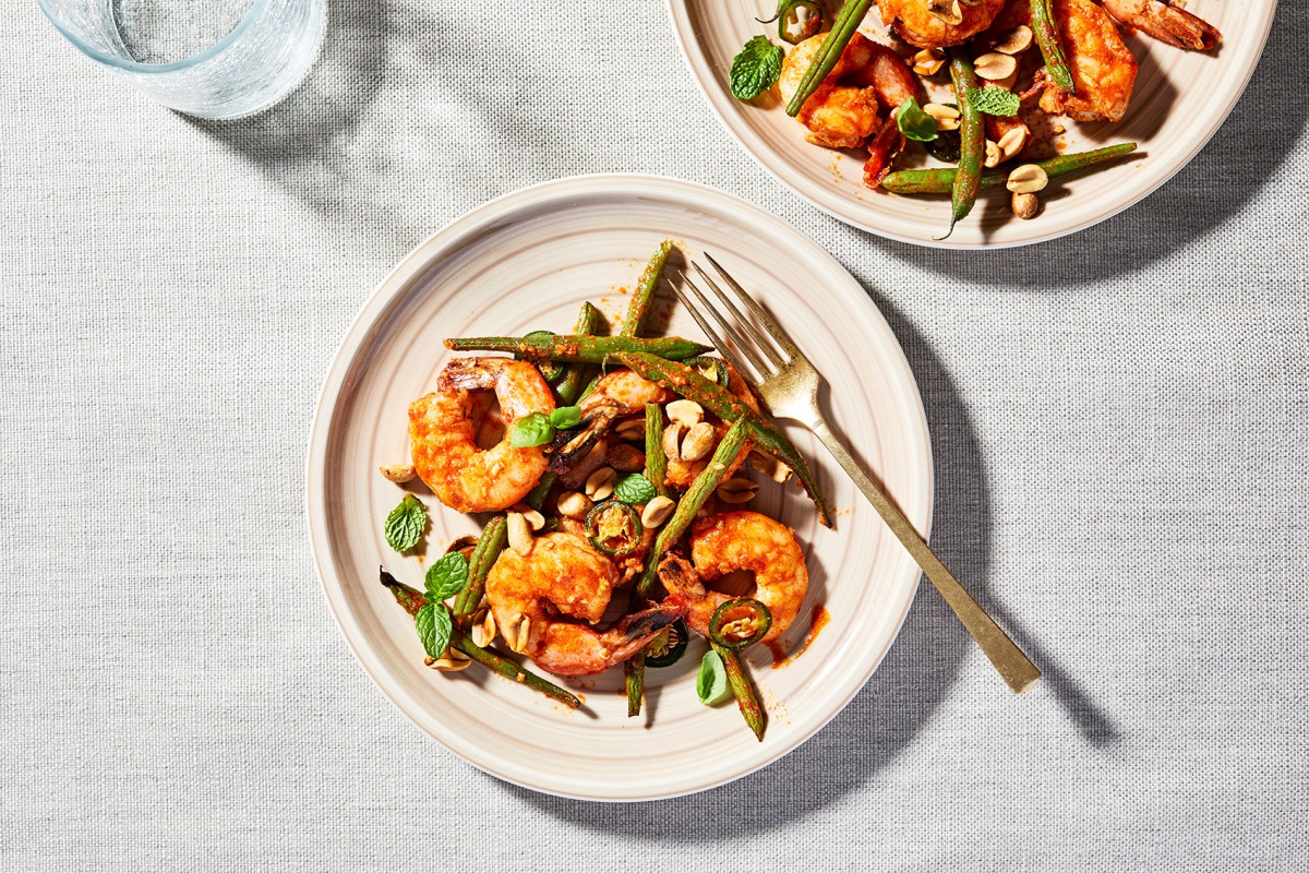  Thai Seasoned Roasted Shrimp with Green Beans, Chile, Peanuts and Herbs. Photo by Stacy Zarin Goldberg for The Washington Post. 