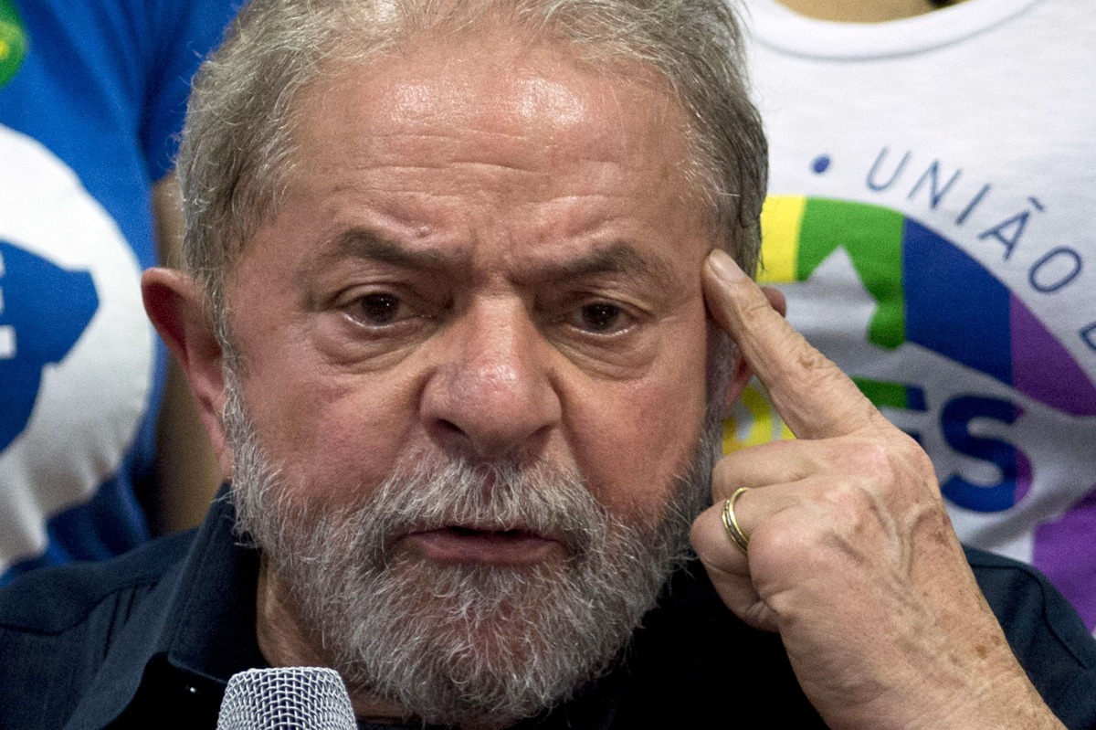 Former Brazilian President Luiz Inacio Lula da Silva speaking during a press conference in Sao Paulo, Brazil, March 4, 2016. AFP / Nelson Almeida
