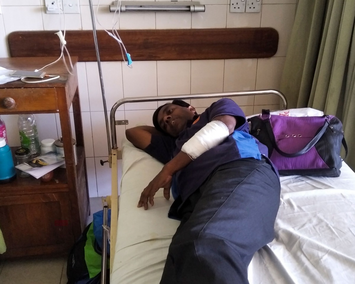 Sri Lankan writer Lasantha Wijeratne receives treatment in a hospital in Galle on November 14, 2019, after being stabbed by armed men. (AFP)