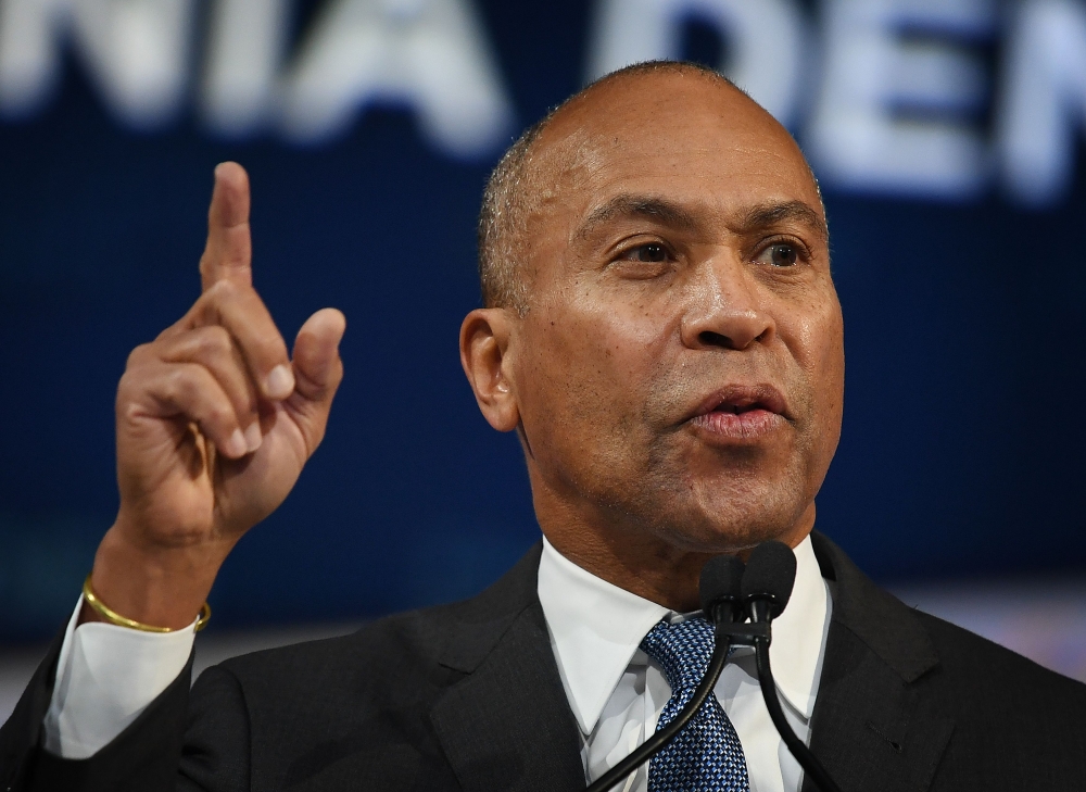 Former Massachusetts Governor Deval Patrick speaks as he kicks off his presidential campaign at the California Democratic Party 2019 Fall Endorsing Convention in Long Beach on November 16, 2019. AFP / Mark Ralston 
