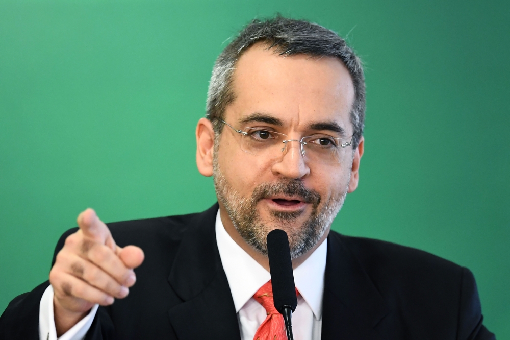(FILES) In this file photo taken on April 09, 2019, the new Brazilian Education Minister Abraham Weintraub delivers a speech during his appointment ceremony at Planalto Palace in Brasilia. AFP / EVARISTO SA