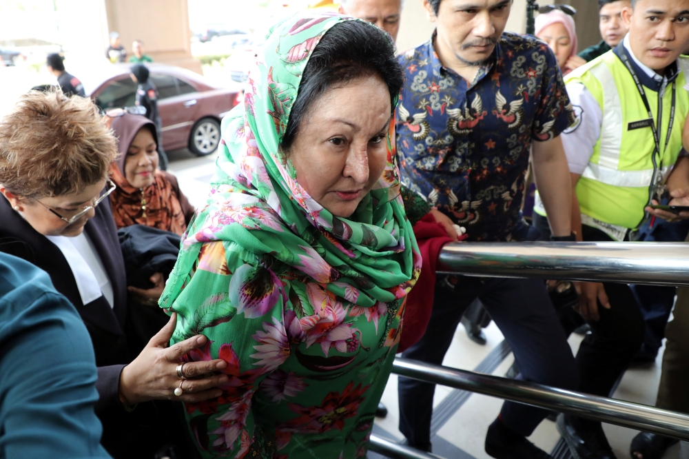 Rosmah Mansor, wife of Malaysia's former Prime Minister Najib Razak, arrives at Kuala Lumpur High Court in Kuala Lumpur, Malaysia, February 5, 2020. REUTERS/Lim Huey Teng