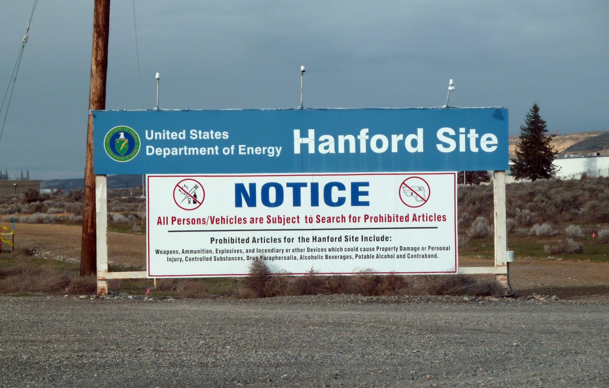 This file photo taken on March 17, 2011, shows a sign warning visitors of searches for prohibited materials as they near the Hanford nuclear site in Hanford, Washington. AFP / Shaun Tandon