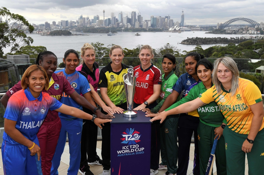 The captains of the competing teams in the Twenty20 women's World Cup in Australia, / AFP / Saeed KHAN /