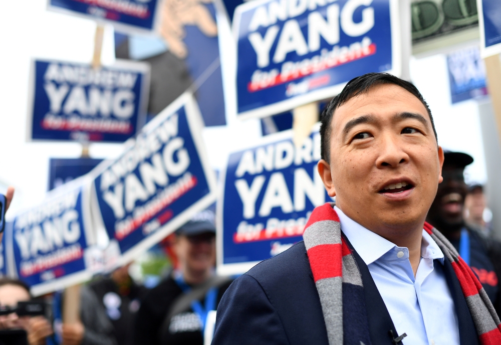 Andrew Yang greets supporters at the New Hampshire Democratic Party state convention in Manchester, New Hampshire, US September 7, 2019. Reuters/Gretchen Ertl
 