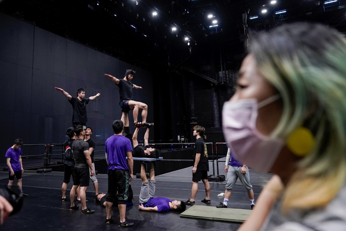 Performers train for the Cirque du Soleil 
