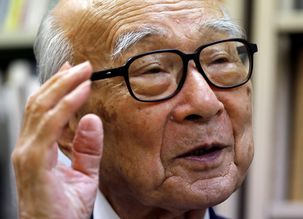 Terumi Tanaka, a Nagasaki atomic bombing survivor and co-chairperson of Nihon Hidankyo, a country-wide organisation of atomic and hydrogen bomb sufferers, attends an interview with Reuters at the Nihon Hidankyo office in Tokyo, Japan July 30, 2020. Pictur