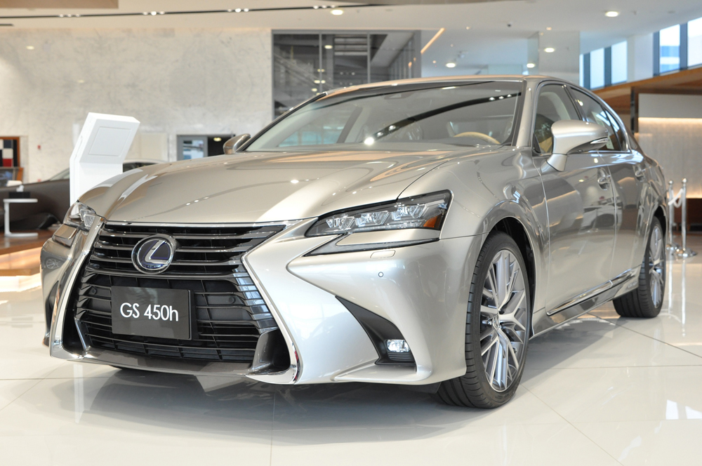 A provided picture of Lexus GS450h.