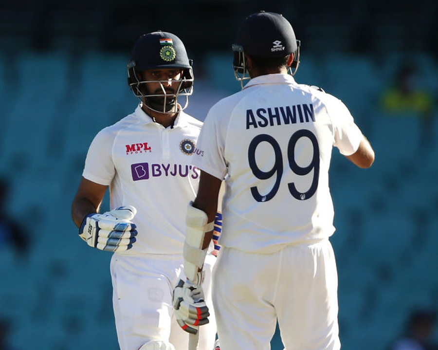 Hanuma Vihari and Ravichandran Ashwin at the crease. (Photo: BCCI/Twitter)