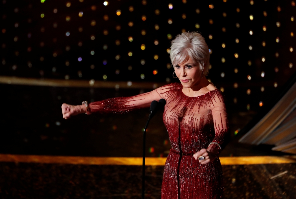 FILE PHOTO: Jane Fonda says goodnight after presenting the Best Picture award at the 92nd Academy Awards in Hollywood, Los Angeles, California, U.S., February 9, 2020. REUTERS/Mario Anzuoni/File Photo
