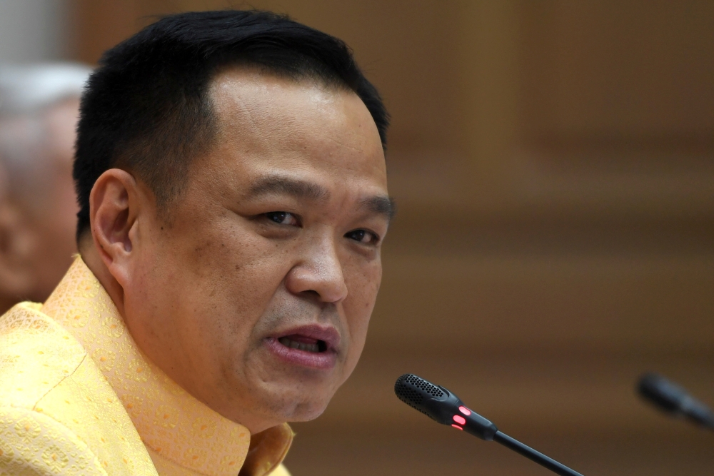 Thai health minister Anutin Charnvirakul attends a meeting to address the measures against coronavirus in Bangkok, Thailand February 24, 2020. REUTERS/Chalinee Thirasupa/File Photo