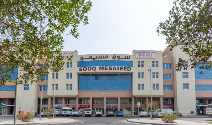 Mesaieed Market offers 3 buildings consisting of a ground floor, a mezzanine and 3 floors that contain several vital elements that include 108 shops, 70 offices, 138 apartments, in addition to providing integrated service facilities, car parking, and many