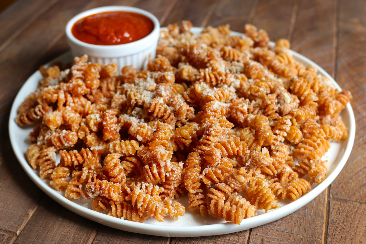 Pasta Chips. (Washington Post photo by Aaron Hutcherson)