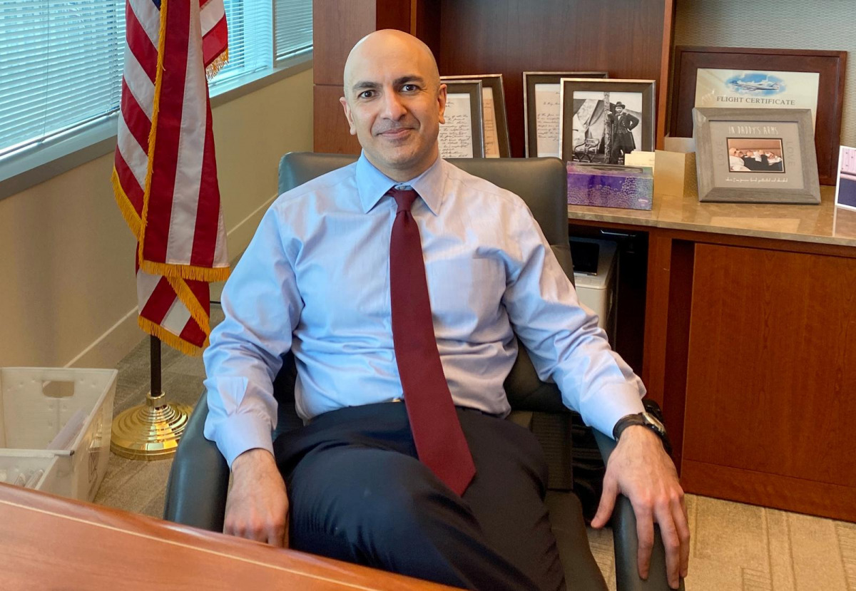 FILE PHOTO: Minneapolis Federal Reserve Bank President Neel Kashkari poses during an interview with Reuters in his office at the bank's headquarters in Minneapolis, Minnesota, U.S., January 10, 2020. REUTERS/ Ann Saphir/File Photo
