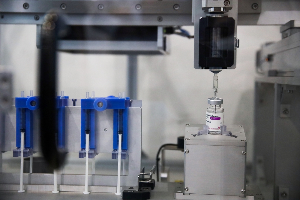 A vaccine extraction machine called AutoVacc, designed by the Chulalongkorn University's Biomedical Engineering Research Center to extract extra doses out of AstraZeneca vaccine vials, is seen in Bangkok, Thailand August 23, 2021. Picture taken August 23,