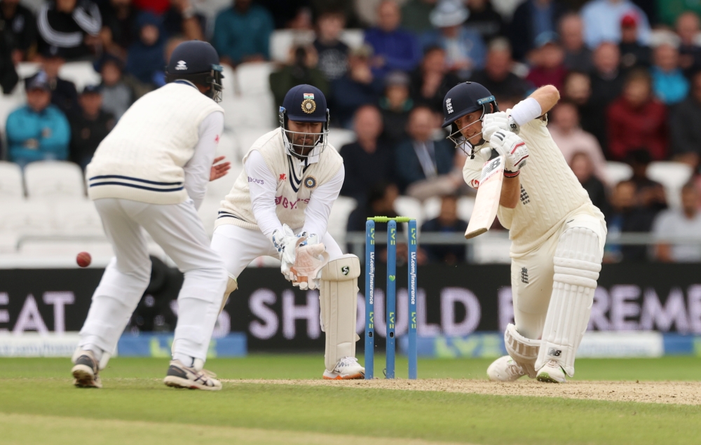  England's Joe Root in action Action Images via Reuters/Lee Smith