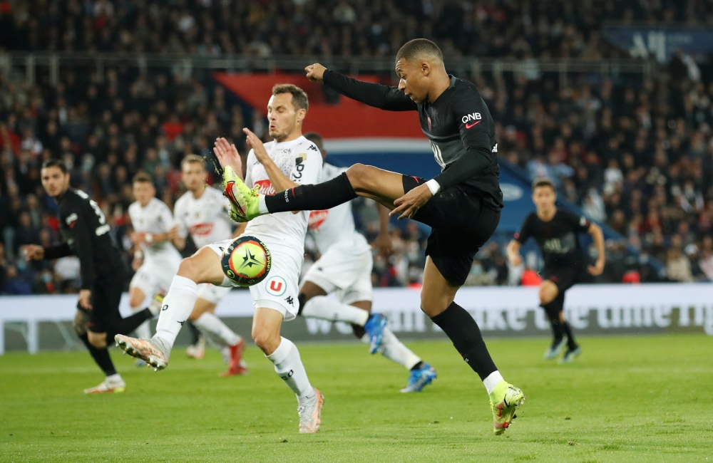 Paris St Germain's Kylian Mbappe in action Reuters/Gonzalo Fuentes