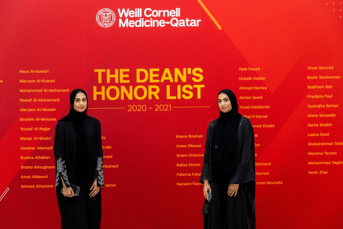 Twin sisters Alia (left) and Ghalya Ashkanani celebrate their inclusion on the WCM-Q  Dean’s Honor List.