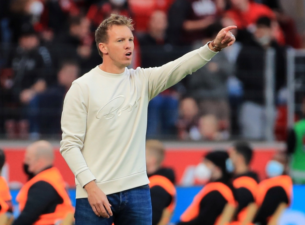 October 17, 2021 Bayern Munich coach Julian Nagelsmann gives instructions to his players REUTERS/Thilo Schmuelgen DFL