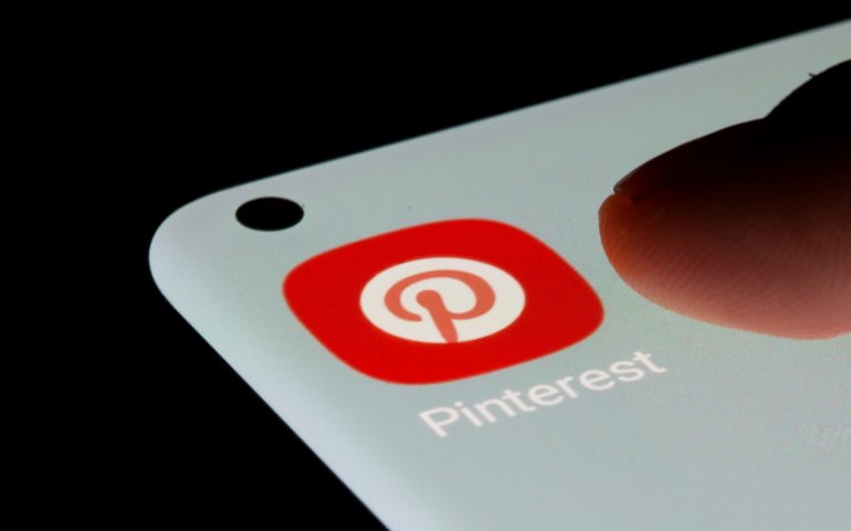 FILE PHOTO: Pinterest app is seen on a smartphone in this illustration taken, July 13, 2021. REUTERS/Dado Ruvic/Illustration/File Photo