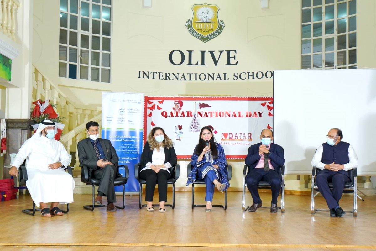 Panellists Noor El Nakib from HMC Tobacco Control Centre, Dr. Rajeev Sharma from Ministry of Interior, Dr. Naufal Rizwan from Allevia Medical Centre, Advocate Nizar Kochery and Ubaid Tahir from 107 FM Radio during the programme.
