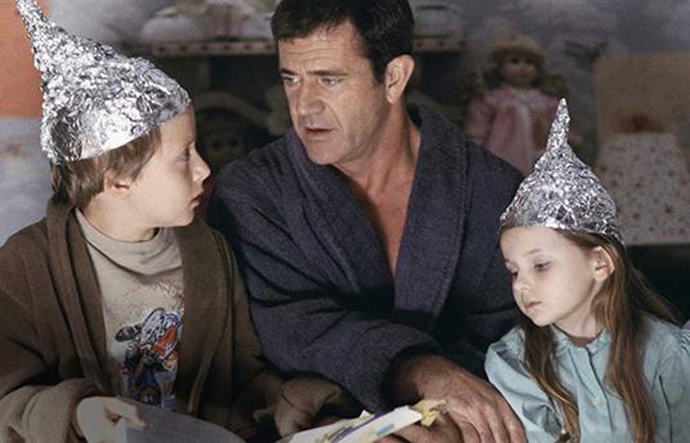 A still from the film Signs.