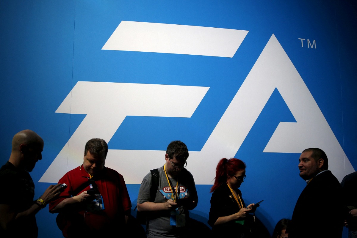 FILE PHOTO: An Electronic Arts (EA) video game logo is seen at the Electronic Entertainment Expo, or E3, in Los Angeles, California, United States, June 17, 2015. REUTERS/Lucy Nicholson//File Photo
