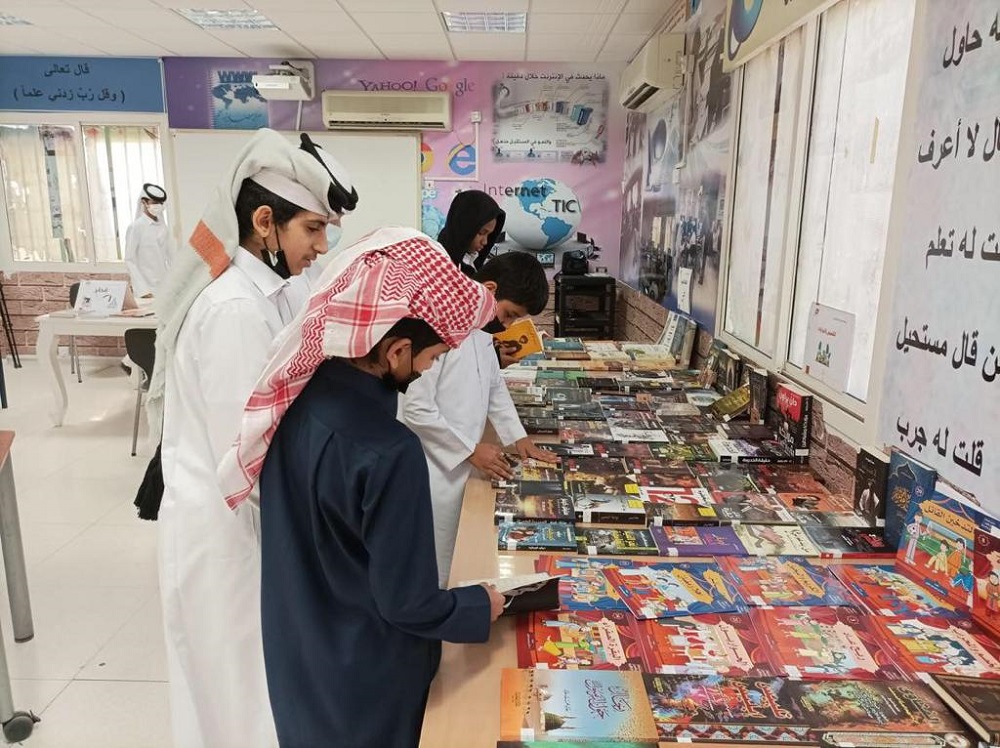 Students participating in the activities of Reading Week. 