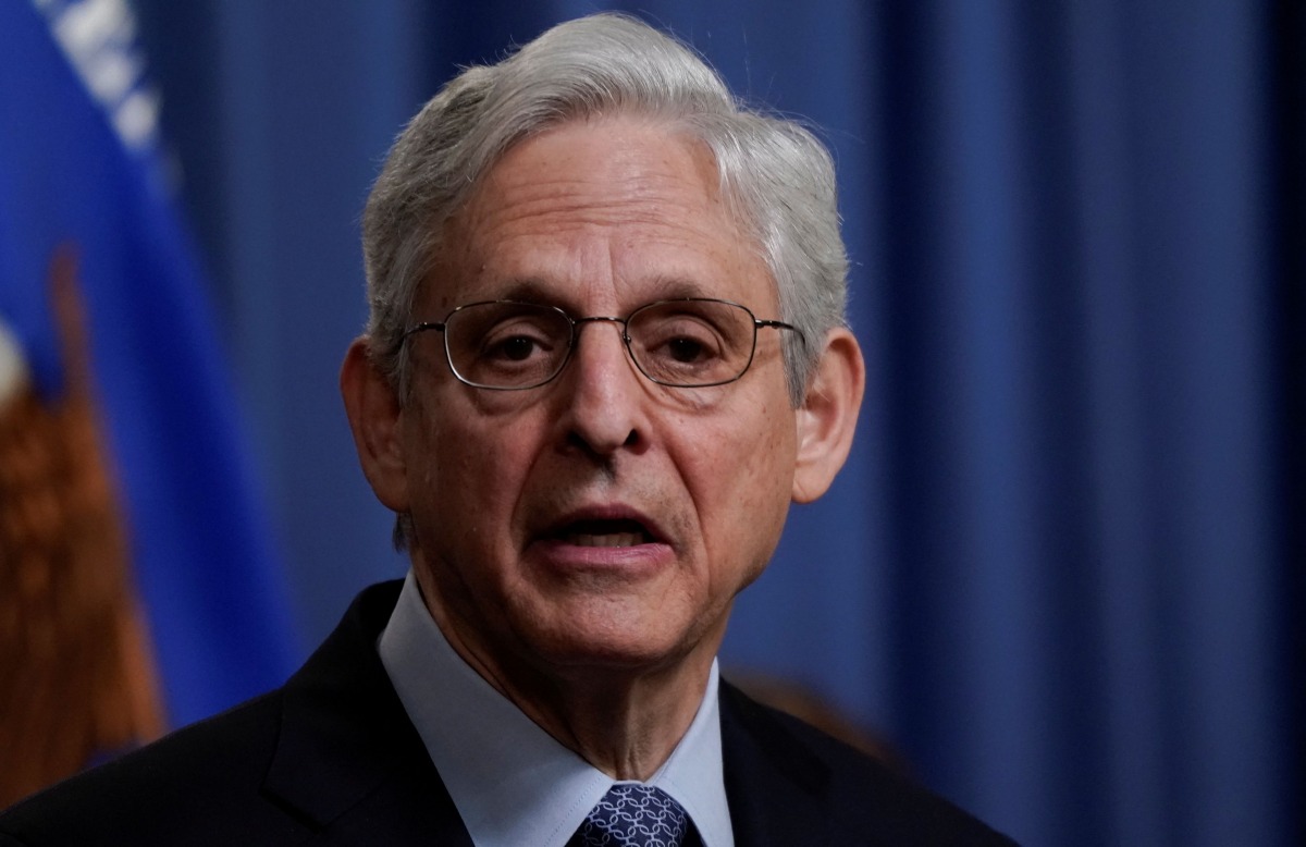 U.S. Attorney General Merrick Garland during a news conference held just a few hours before the attorney general tested positive for coronavirus disease (COVID-19) at the Justice Department in Washington, U.S., April 6, 2022. REUTERS/Elizabeth Frantz
