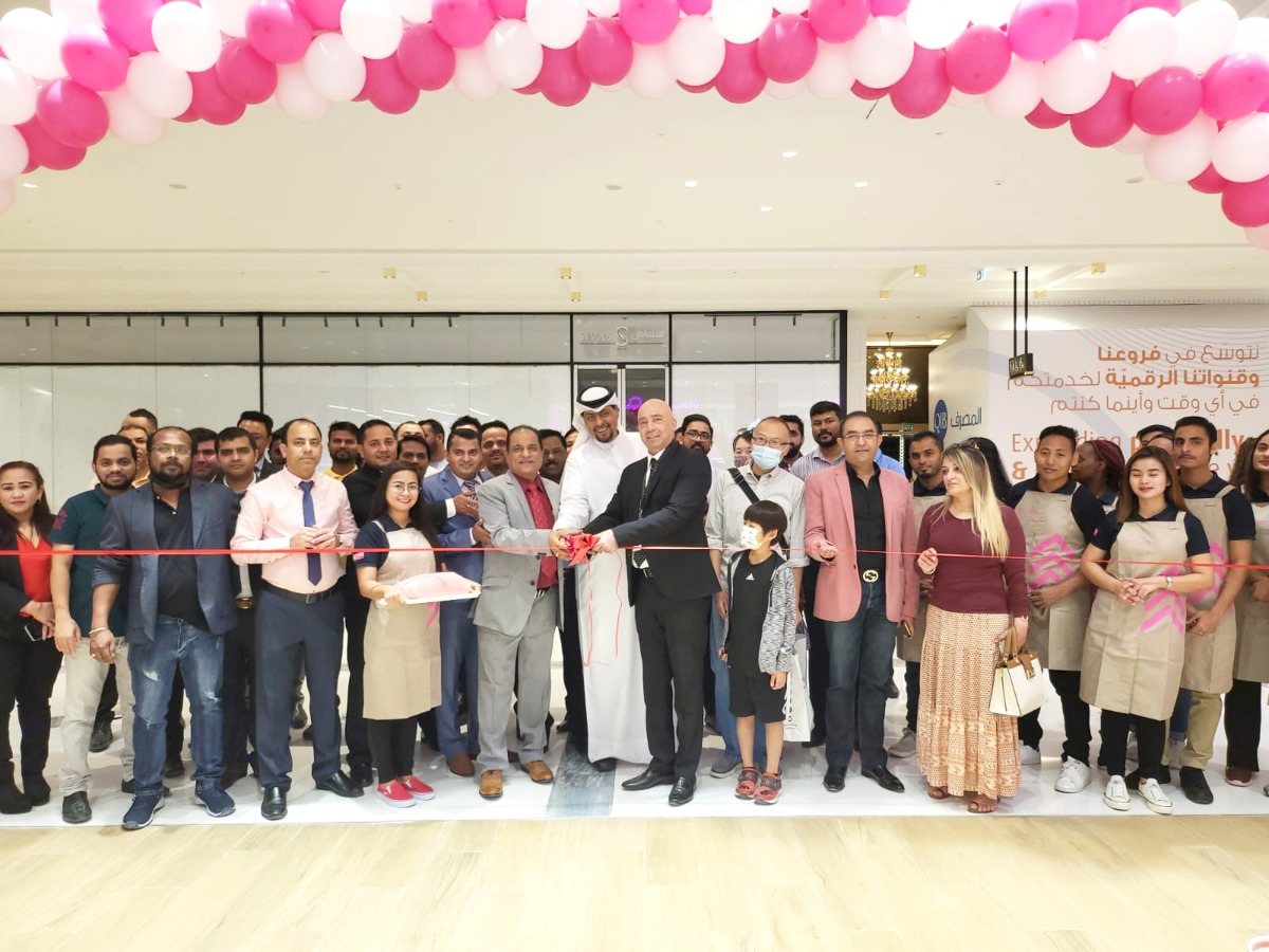The store was inaugurated by  Farid Hamza, Senior Leasing Manager - Place Vendôme Mall, alongside  Ramesh Bulchandani, General Manager - LTC Int’l Qatar. 
