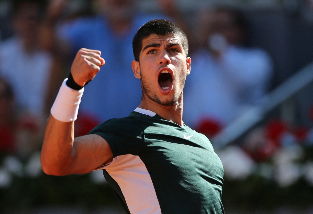 May 7, 2022 Spain's Carlos Alcaraz Garfia reacts during his semi final match against Serbia's Novak Djokovic REUTERS/Isabel Infantes