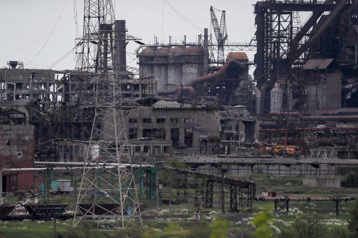A view shows a plant of Azovstal Iron and Steel Works during Ukraine-Russia conflict in the southern port city of Mariupol, Ukraine May 15, 2022. REUTERS/Alexander Ermochenko
