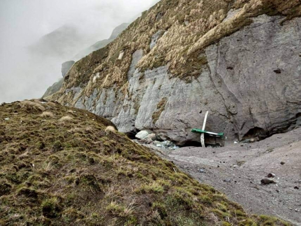 A general view of a Tara Air plane crash site during the rescue operation at Thasang, Nepal May 30, 2022. Fishtail Air Pvt Ltd Captain Nikalas Fjellgren/Handout via Reuters