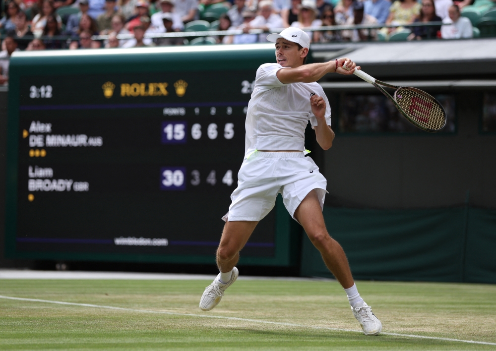 Australia's Alex de Minaur in action during his third round match against Britain's Liam Broady (REUTERS/Paul Childs)