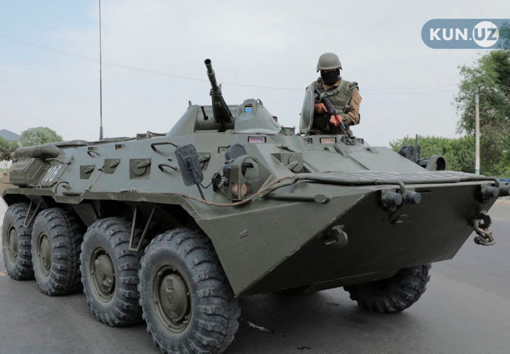 An Uzbek service member guards a street in Nukus, capital of the northwestern Karakalpakstan region, Uzbekistan, July 3, 2022. (Reuters)